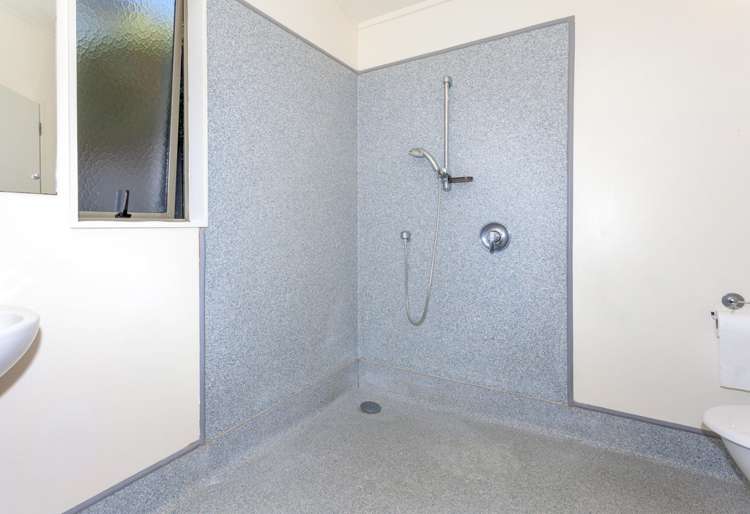 135 Bambury Place Onemana_24