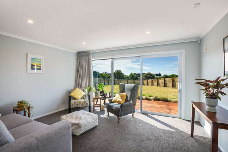 156 Field Way Waikanae Beach_19