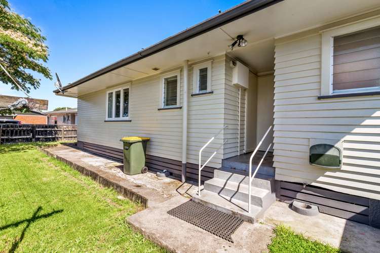 60 Sunset Road Mangakakahi_13