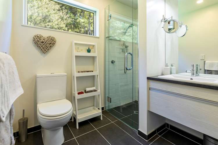 703b Ridge Road Riverhead_13