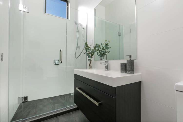 2 Agnes Court Silverdale_14