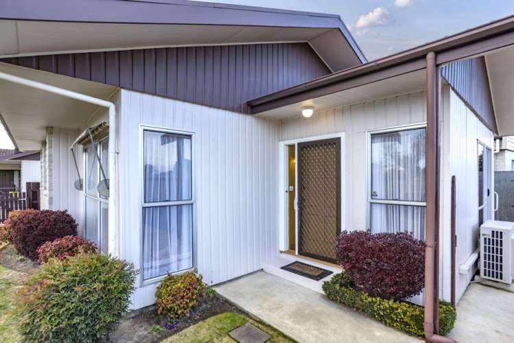 2/23 Lake Terrace Road Burwood_5