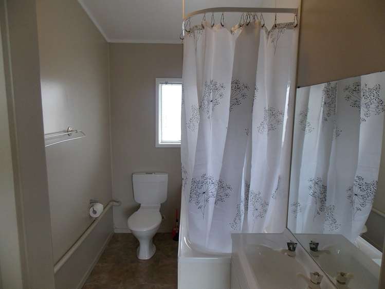 2/8 Shackleton Road Mount Eden_10