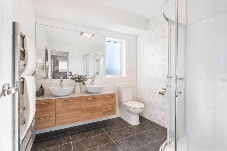 57 Rogan Street Hillsborough_14