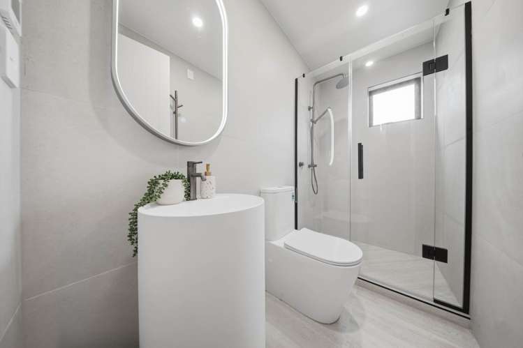 2B Rangitoto Terrace Milford_28