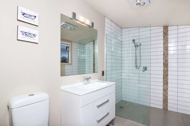 2/26 Awanui Street Hilltop_18