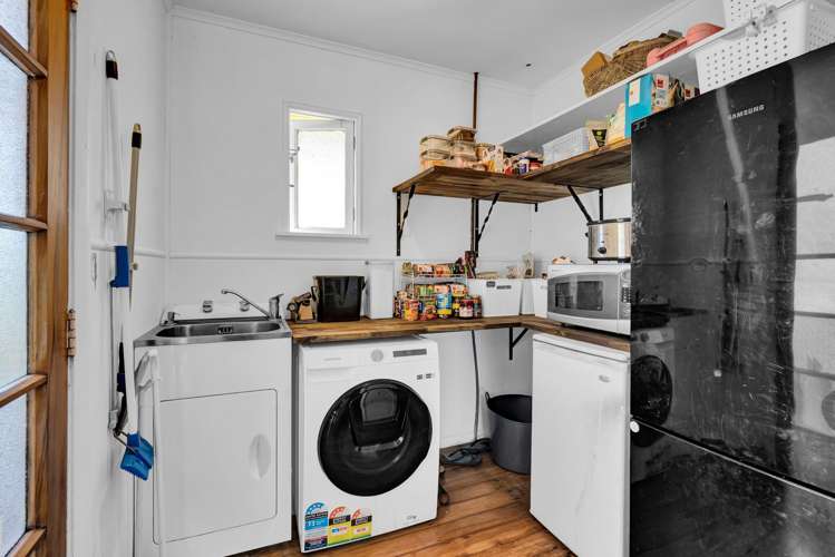 117 Seaview Road Westown_12