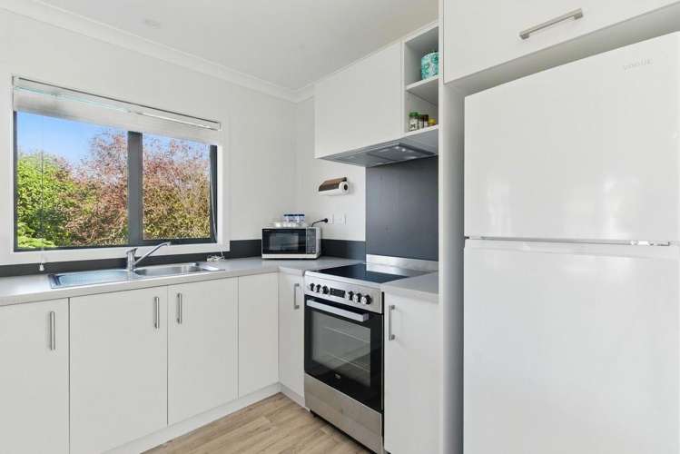A/229 Shakespeare Street 11373_3