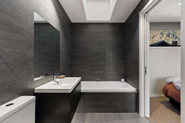 8 Arran Lane Jacks Point_29