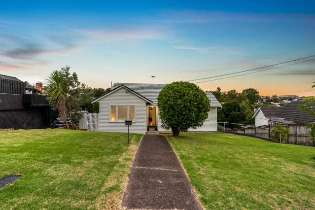 1115sqm LAND with DUAL INCOME: MANY OPTIONS