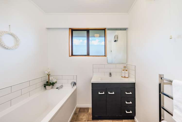 41 Tui Road Raumati Beach_17
