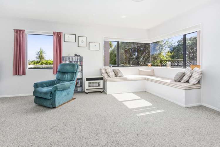 52 Halladale Road Papakowhai_7