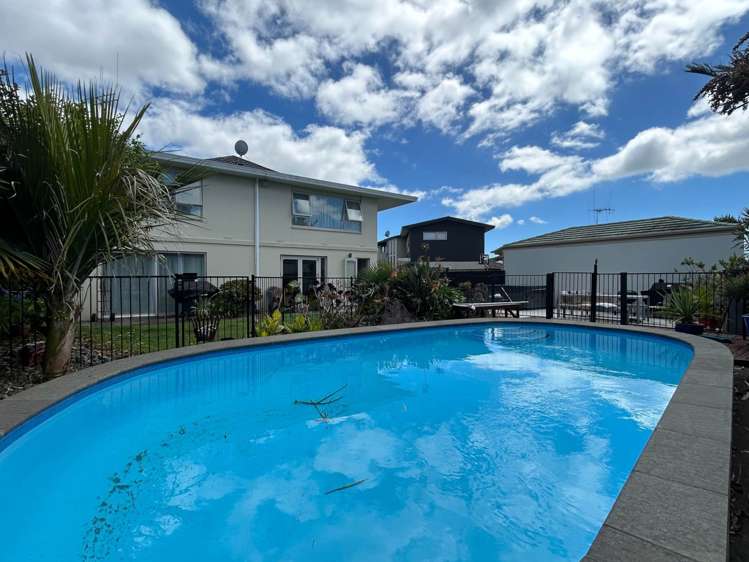 180 Levers Road Matua_19