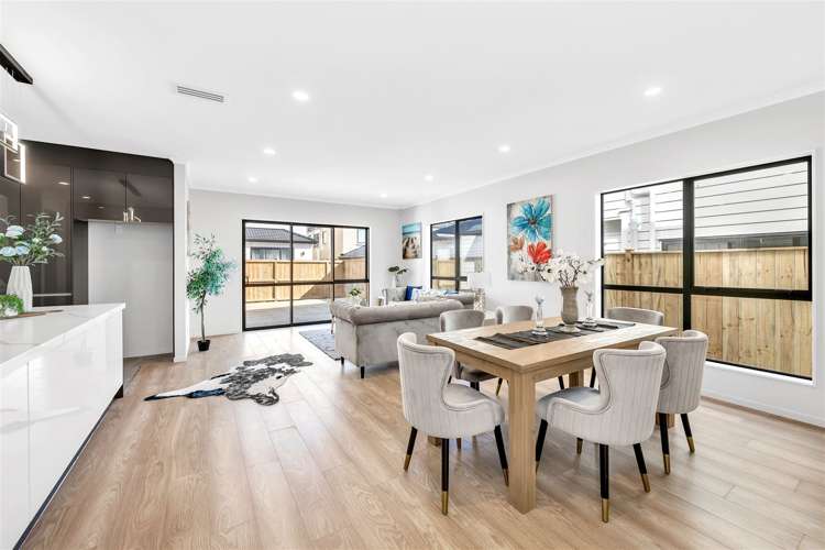 13 Tullymore Drive Flat Bush_7