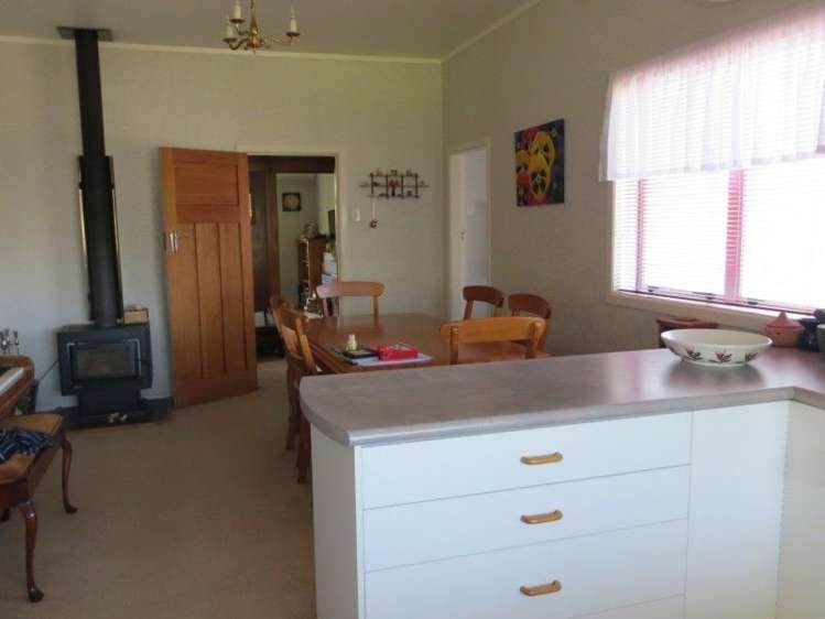 16 Longfellow Street Te Aroha_9