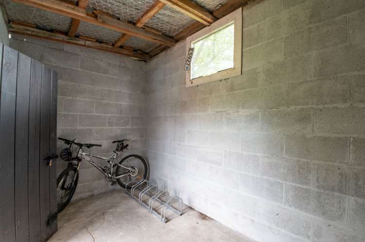 224 Ranolf Street Glenholme_36