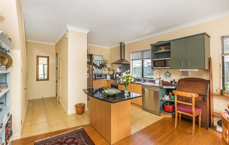 1/265 Adelaide Road Newtown_6