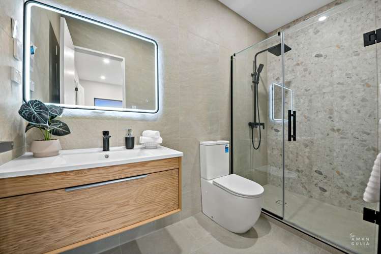 5/6 Clinton Avenue Te Atatu Peninsula_12