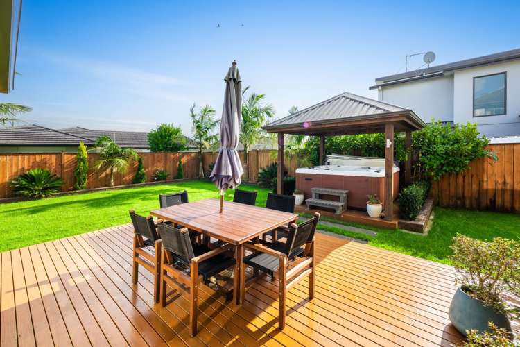 8 Scotsmoor Drive Wattle Downs_21