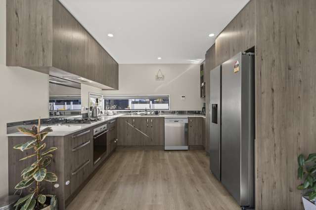 8 Founders Lane Yaldhurst_1
