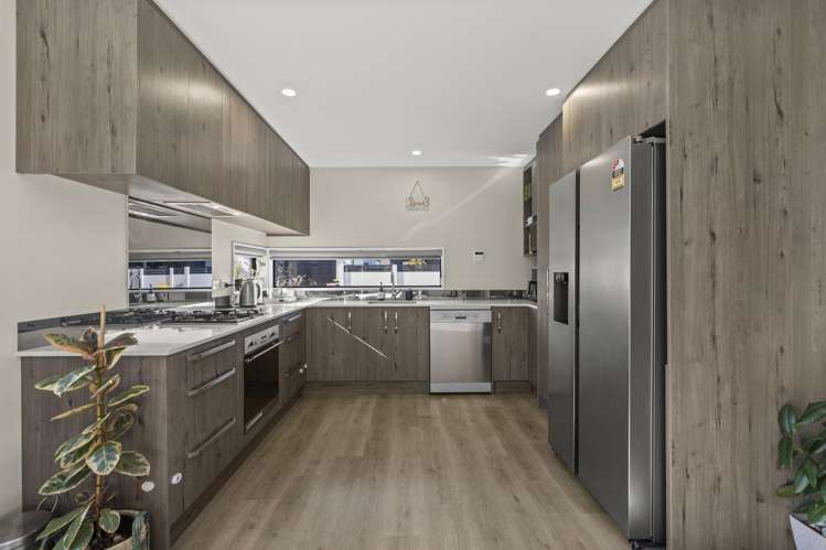 8 Founders Lane Yaldhurst_1