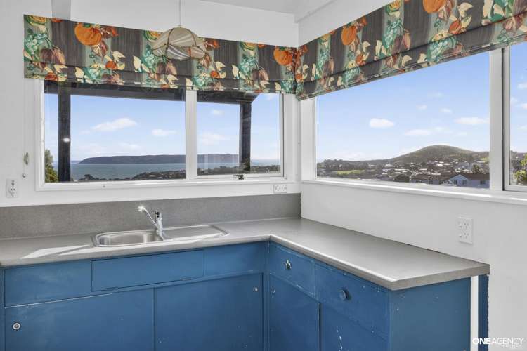 129 Gloaming Hill Titahi Bay_5