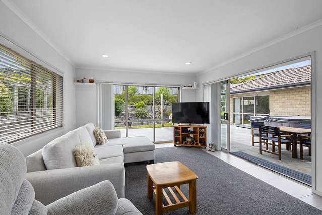 27 Redwood Crescent Hurdon_3