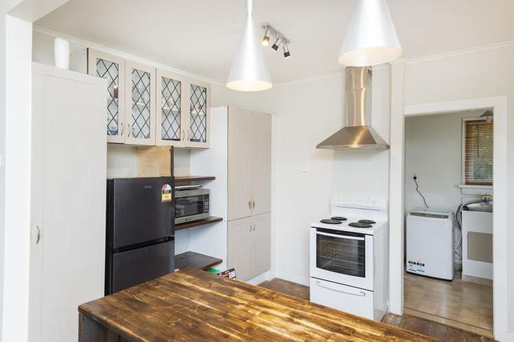 19 Scott Street Elgin_15