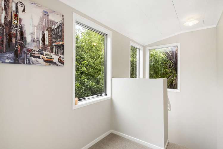 98 Spinella Drive Bayview_19