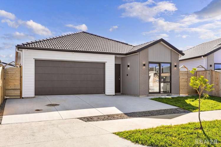 11 Tuwai Crescent Opaheke_0