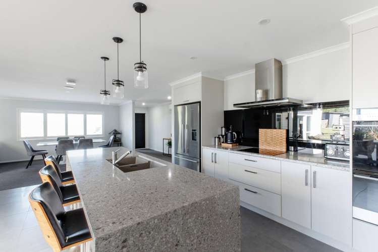 26 Waterways Drive_1