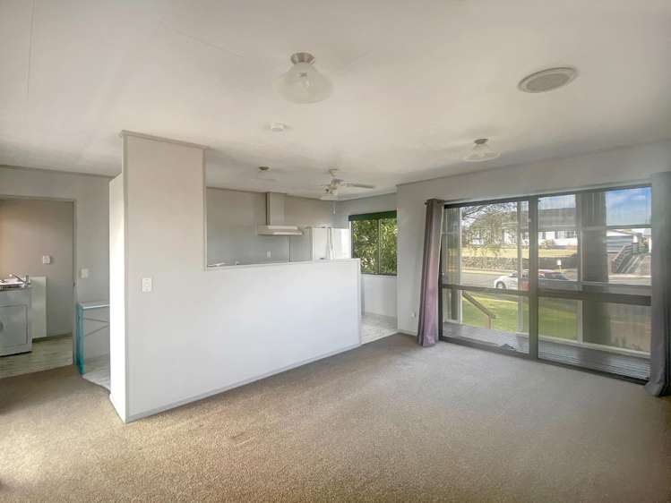 8 Wisely Place 10767_2