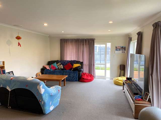 32 Castlederg Drive Flat Bush_2
