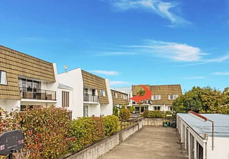 6/2 Carling Road_0