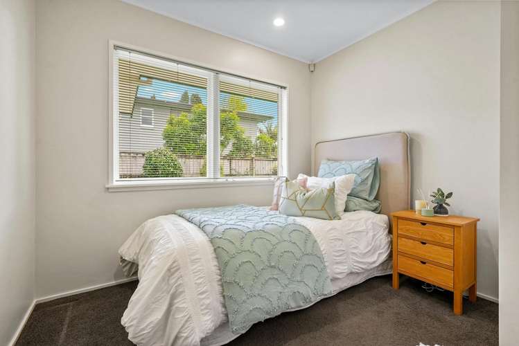 6 Luplau Crescent Cockle Bay_16