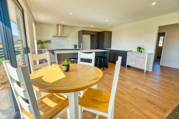 10 Hinau Crescent Kaiata_11