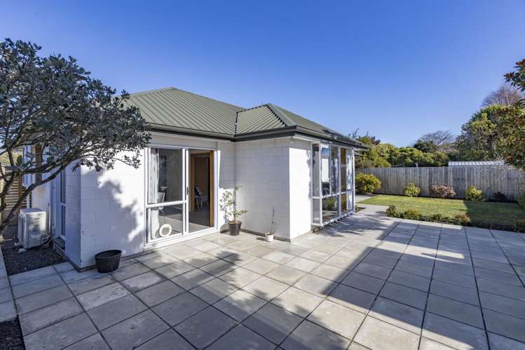 2/20 Downing Street_0