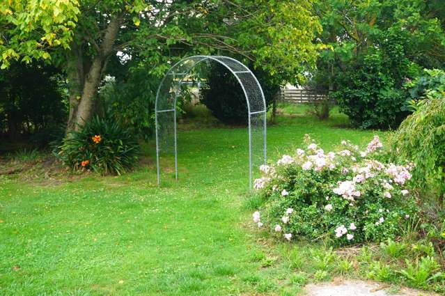 1 River Road Matawhero_3