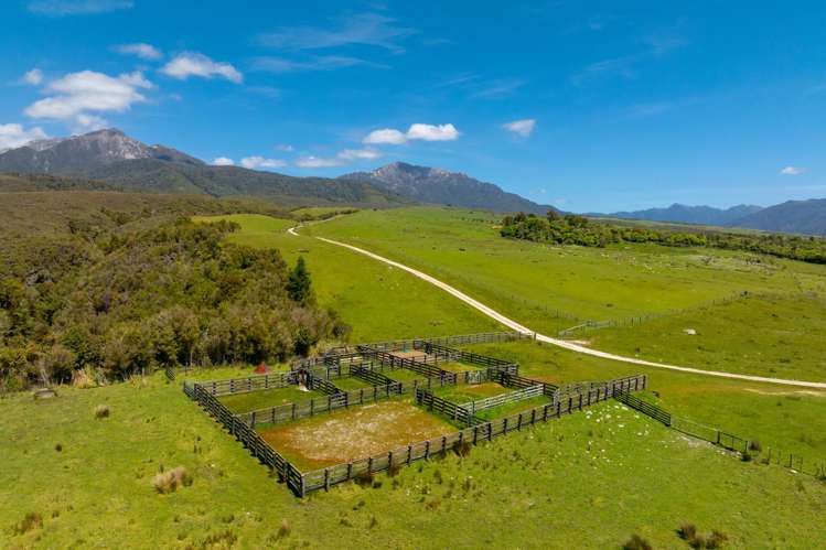 220 Quartz Range Road Bainham_41