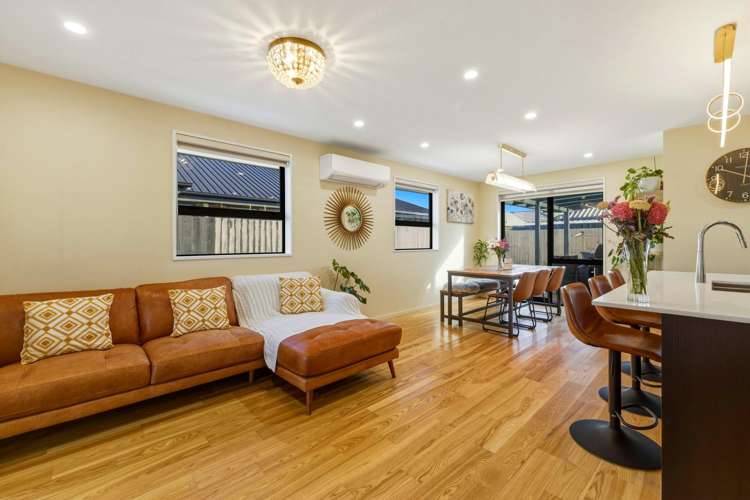 11 Agathis Crescent Wigram_2