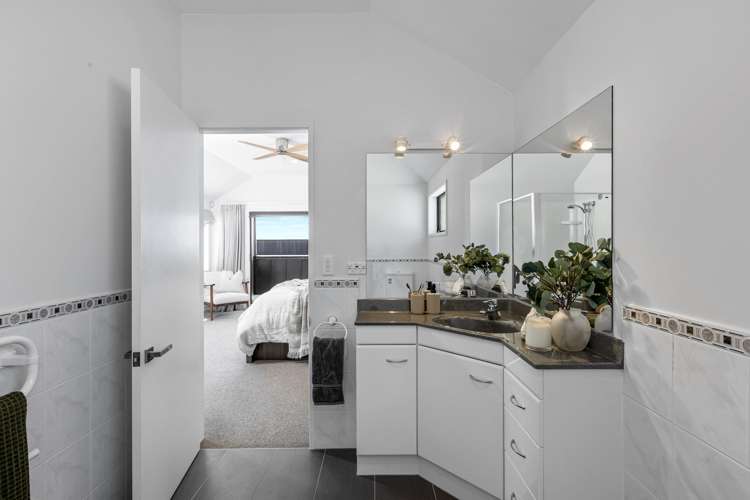 18 Excelsior Way Omaha_25