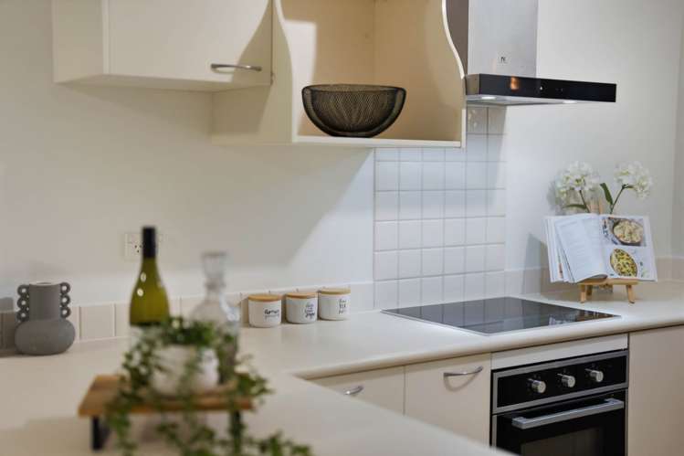 6 Hansworth Place Flat Bush_7