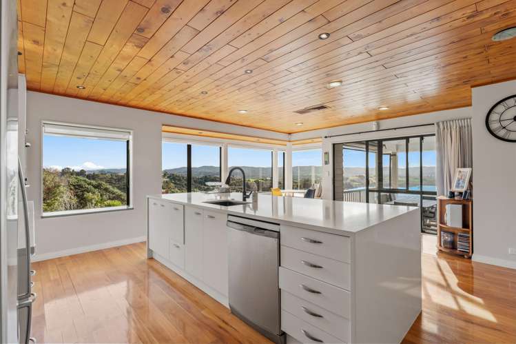 9 Kotare Place Sandspit_7