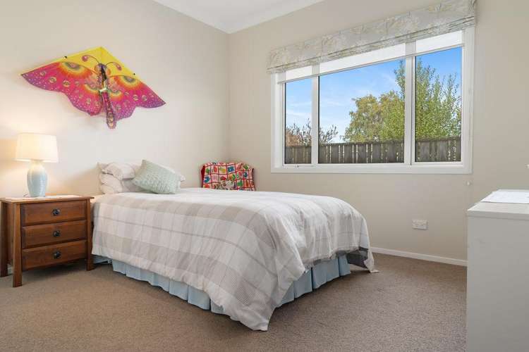 2 Dixon Street Carterton_18
