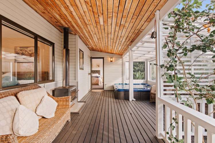 8 Langstone Street Welcome Bay_10
