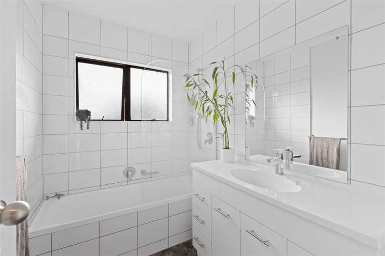 2/36 Greendale Spur Glenfield_15