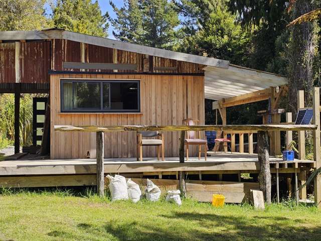 215 Clifton Road Kaiata_1