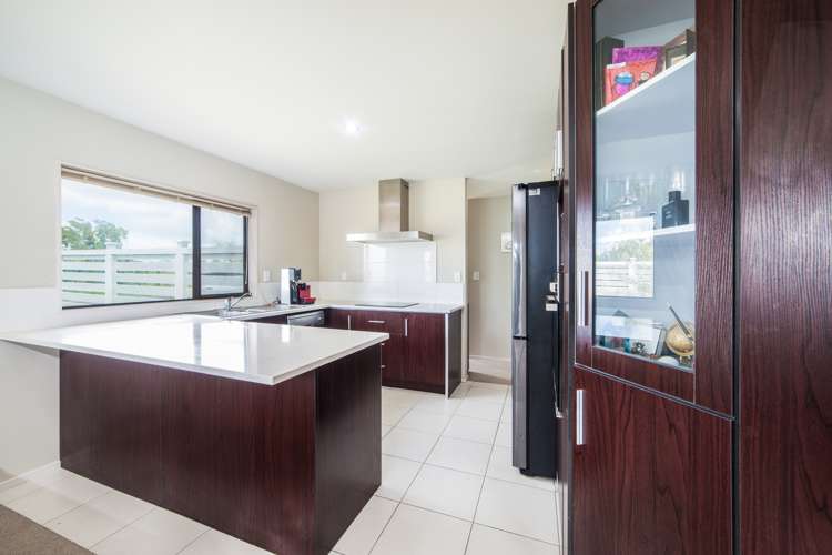 12 Riverglade Parkway Te Atatu South_2
