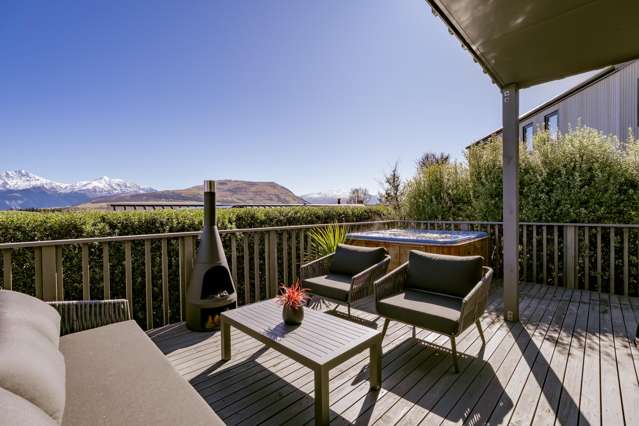 Entry level Jack's Point – must be sold