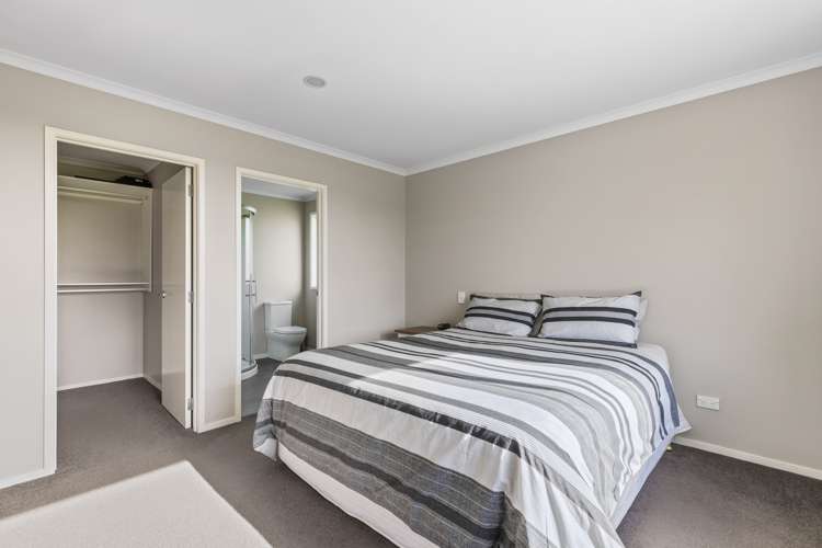 39 Kairau Road East Waitara_16